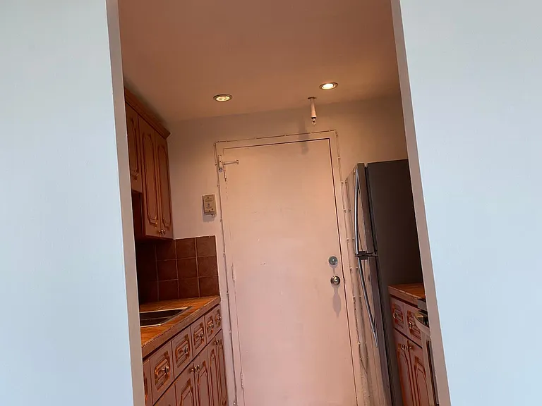 2350 NE 135th St #403 — Photo 7