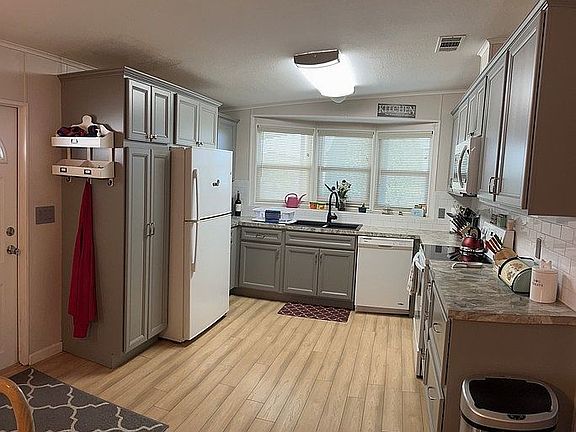 4th image of 16093 SW Indianwood Cir #J-34