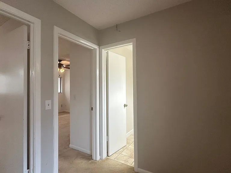 1532 N Carolwood Blvd — Photo 29