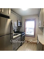 Rented by Metropolis International Realty Inc.