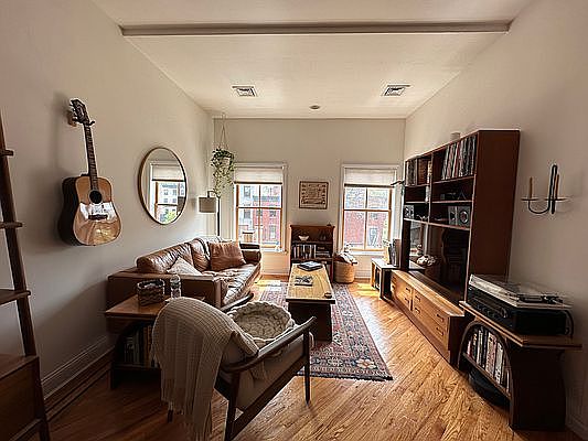 4th image of 73 Lafayette Ave #2