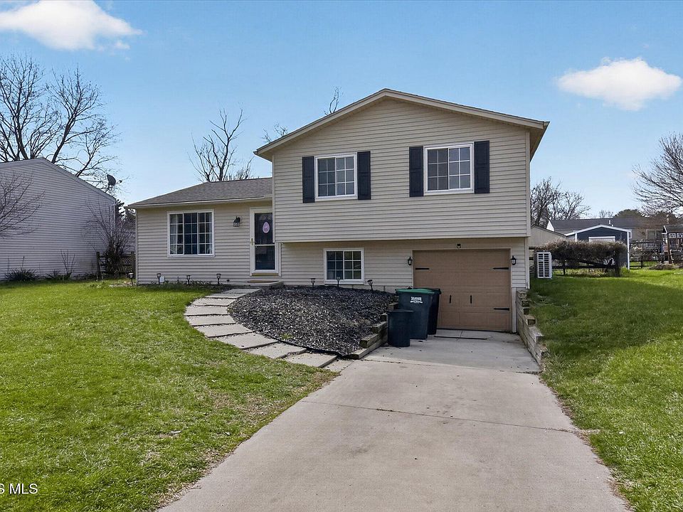1st image of 5705 Pheasant Hollow Dr