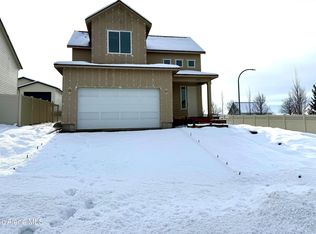 6760 W Portrush Dr, Rathdrum, ID 83858