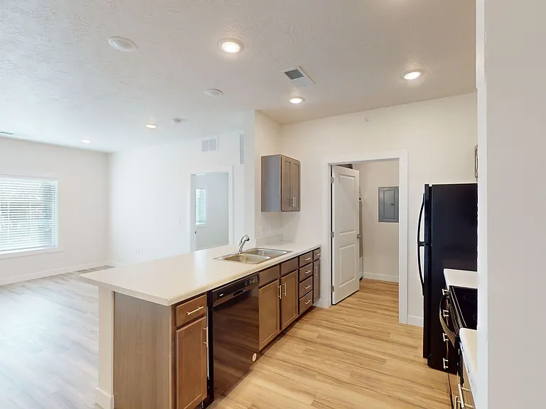 1720 Morningside Ave — Photo 20