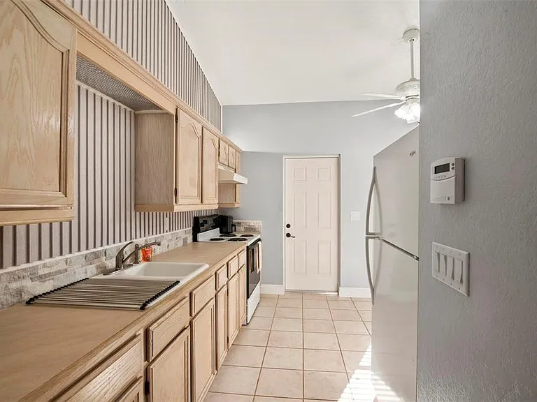 6110 9th Avenue Cir NE — Photo 12