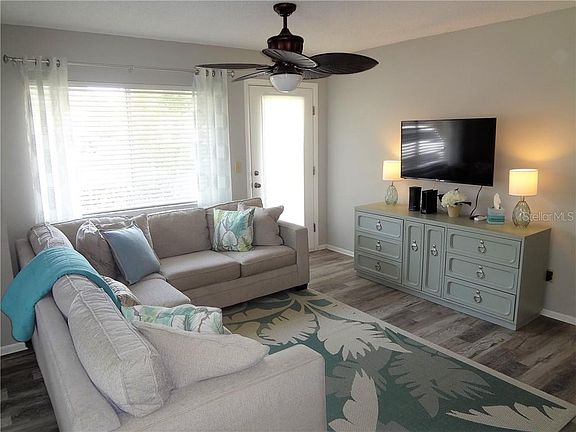 2nd image of 8003 Waterview Way #8003