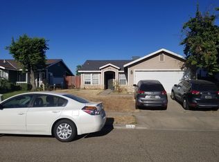 1534 Deer Creek St, Tulare, CA 93274