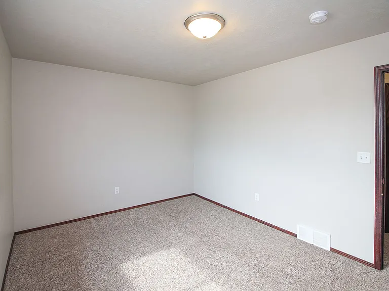 Tanner Court Estates -3 bed units townhouses in Tea, SD! — Photo 46