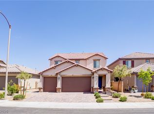 8230 Skye Struck Dr, Las Vegas, NV 89166