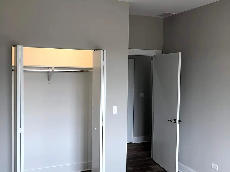 7129 W Belmont Ave — Photo 13