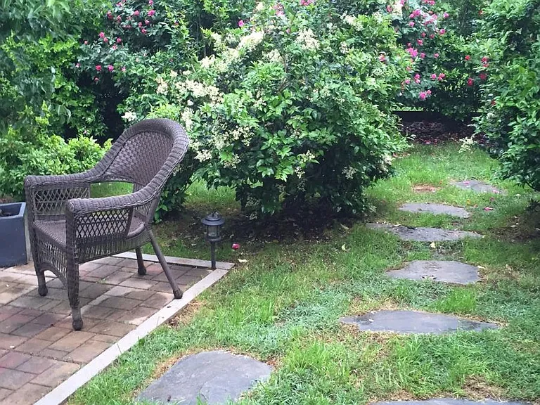 2501 Becketts Ridge Dr — Photo 23