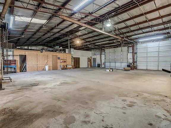 5th image of 1502 N 5th St