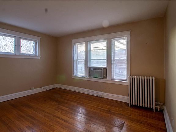 3rd image of 1008 Tamm Ave