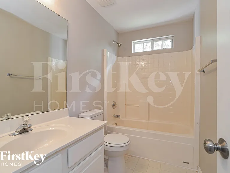 11735 Hawick Valley Ln — Photo 16