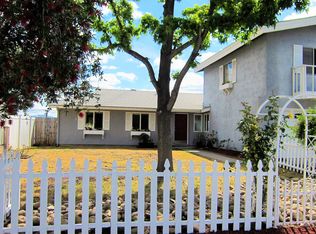 9527 Medina Dr, Santee, CA 92071