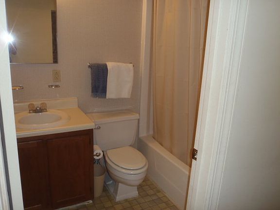 5th image of 2703 Sugar Top Dr