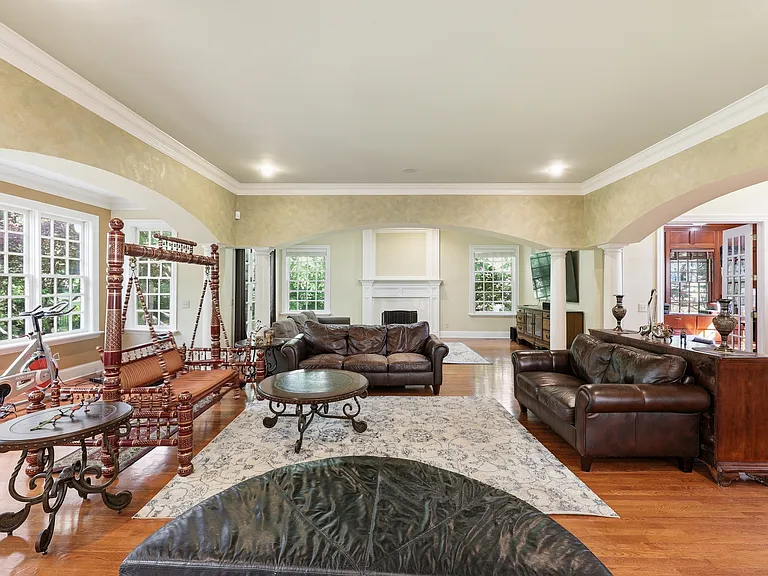 7410 Ratchford Ct — Photo 6