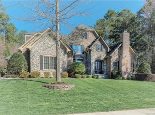 2334 Garden View Ln, Matthews, NC 28104