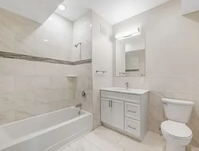 2 bed, $3,200 — Photo 3