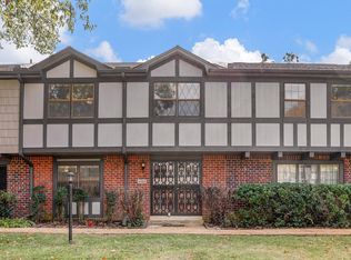 4784 Rustling Oaks Dr, Memphis, TN 38117
