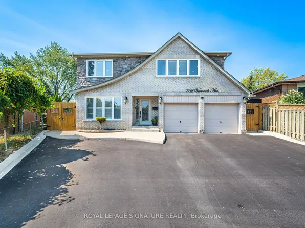 762 Vermouth Ave, Mississauga, ON L5A 3T3
