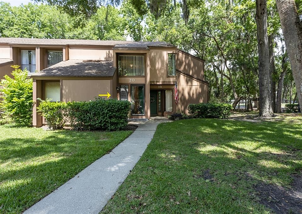 1st image of 20 Broadmore Cir