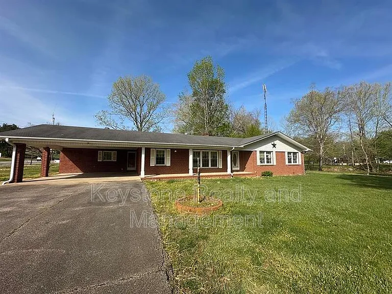 105 The Trce — Photo 1