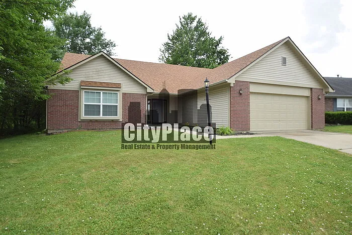 740 Sweet Creek Dr — Photo 3