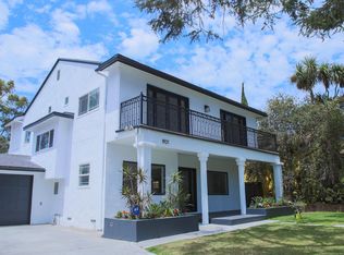 1921 Buckingham Rd, Los Angeles, CA 90016