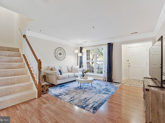 4th image of 21789 Baldwin Sq #21789