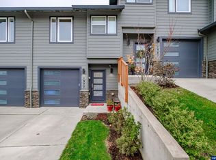 1977 Hawksview Ave SE, Salem, OR 97306