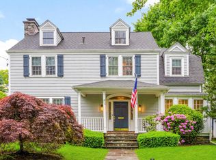 34 Edgewood Ave, Larchmont, NY 10538
