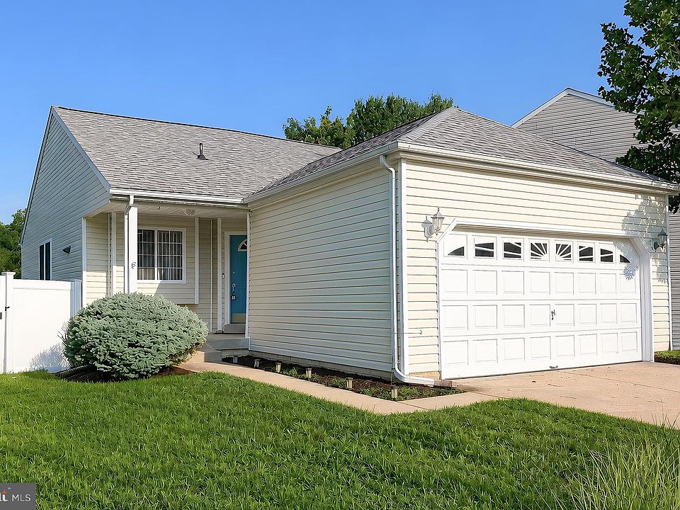 1st image of 45525 Coosan Ct