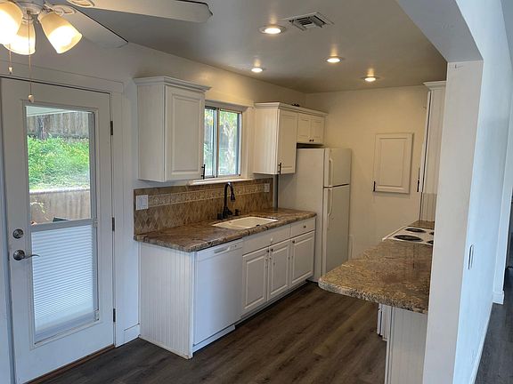 4th image of 1260 Barbara Dr