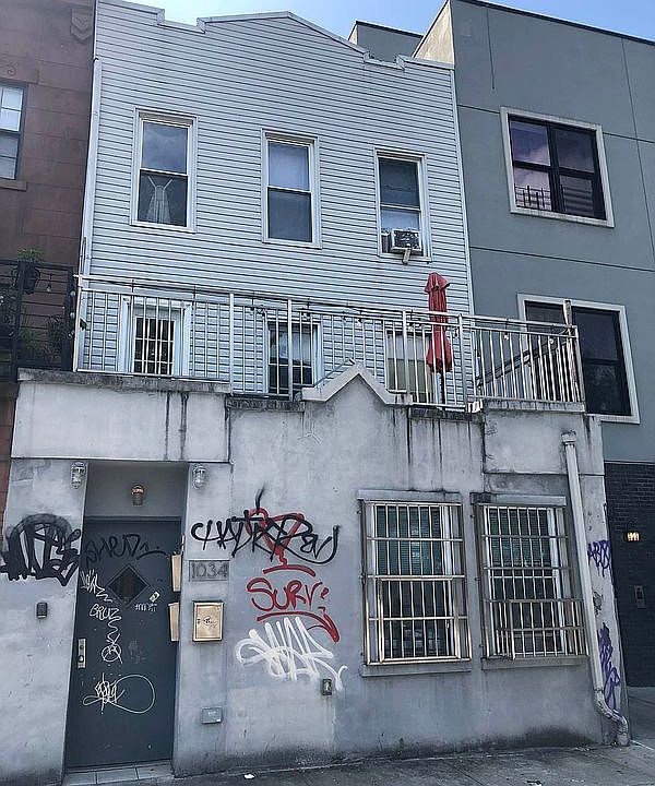 2nd image of 1034 Dekalb Ave