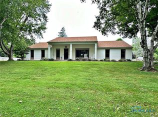239 Van Meter Dr, Tiffin, OH 44883