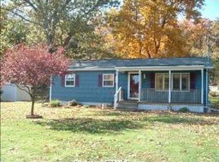 8 N Cobblers Ct, Niantic, CT 06357