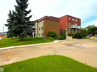 Madison Arms, Leduc, AB T9E 5B9