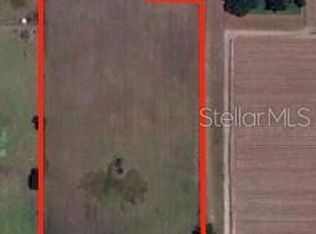 2401 E Trapnell Rd, Plant City, FL 33566