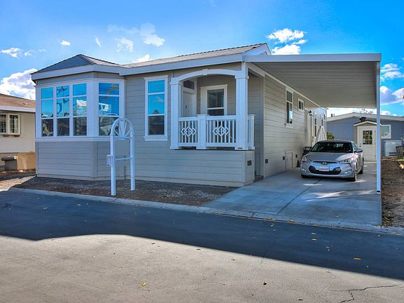 3rd image of 529 Chateau La Salle Dr