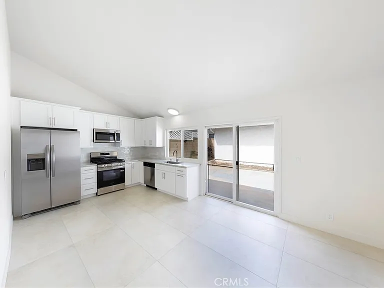 1101 Napa St — Photo 6