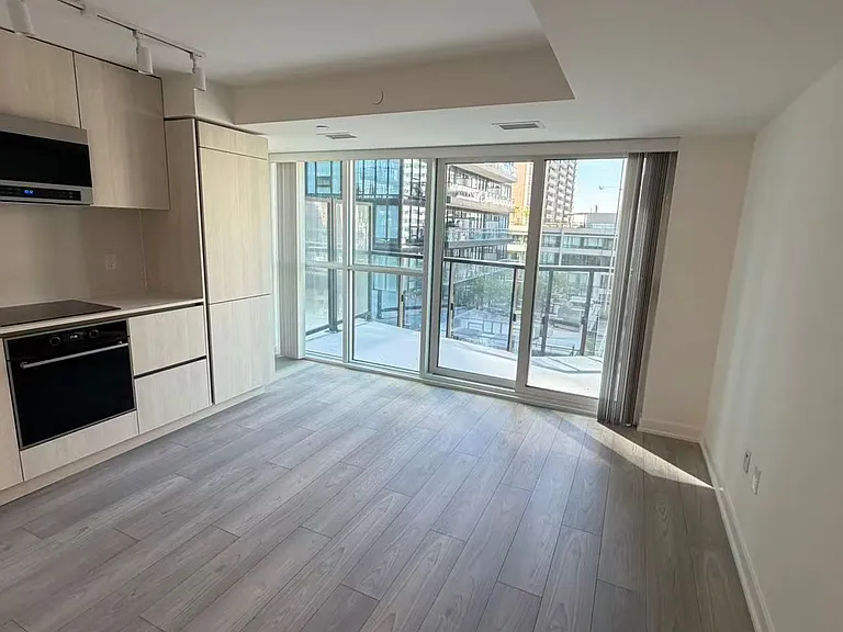 120 Broadway Ave #812 — Photo 3