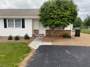 502 Old Stage Rd #2, Johnson City, TN 37615