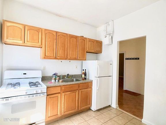 4th image of 227 Audubon Ave APT 24