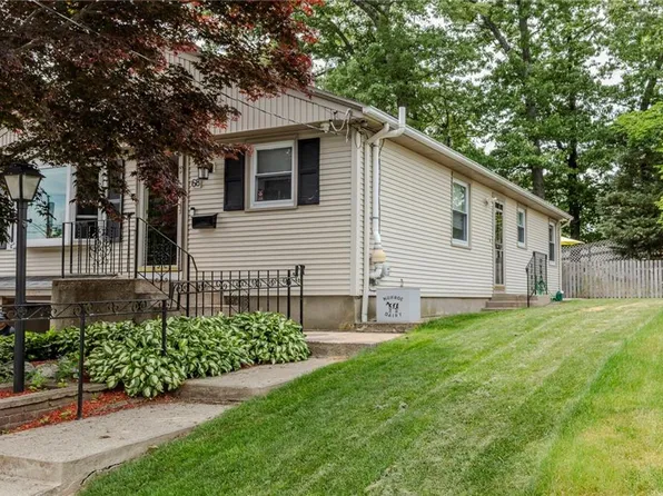 68 Brookside Ave, North Providence, RI 02911