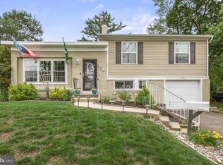 304 W Maiden Ln, Somerdale, NJ 08083