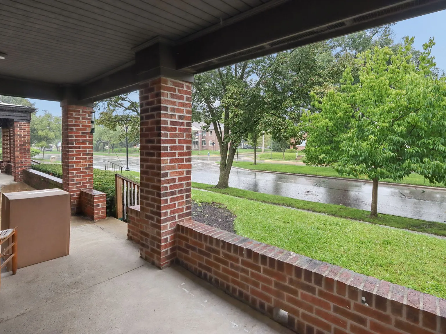 827 Northwest Boulevard - Unit 827 — Photo 3