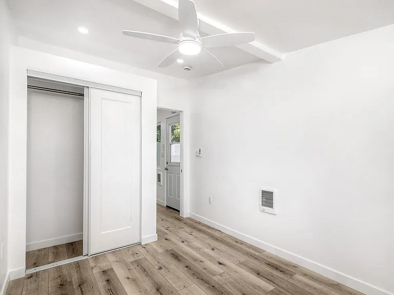 4108 Mission Ave #B — Photo 15