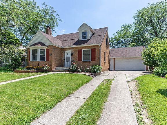 2nd image of 1515 W Shiawassee St