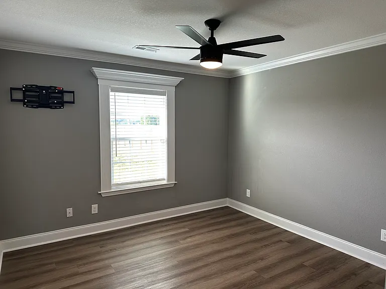 5823 Old Niles Ferry Pike — Photo 15